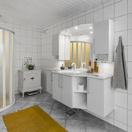 Feriehus 4 Bedroom Amazing In Aero