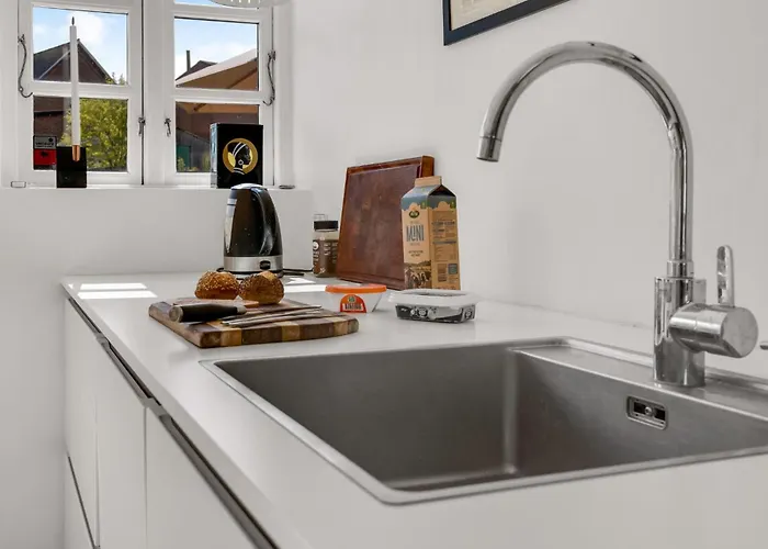 4 Bedroom Amazing In Aero בית נופש Søby