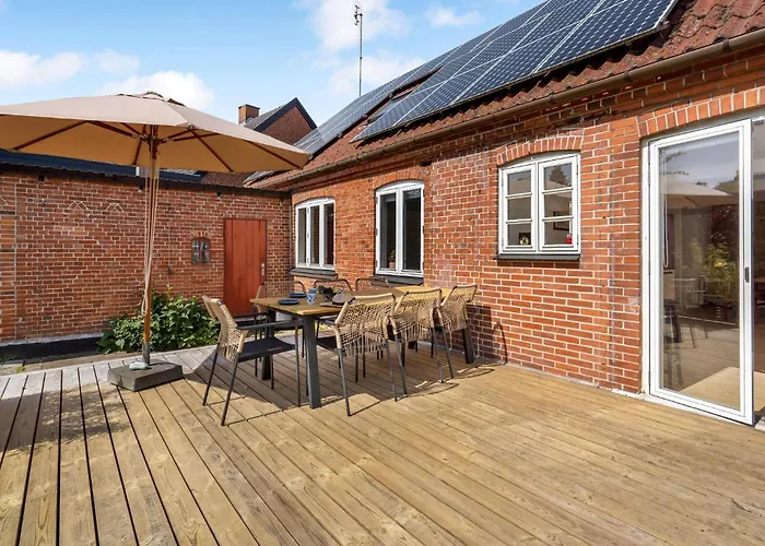 4 Bedroom Amazing In Aero *