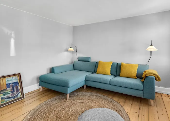 4 Bedroom Amazing In Aero בית נופש