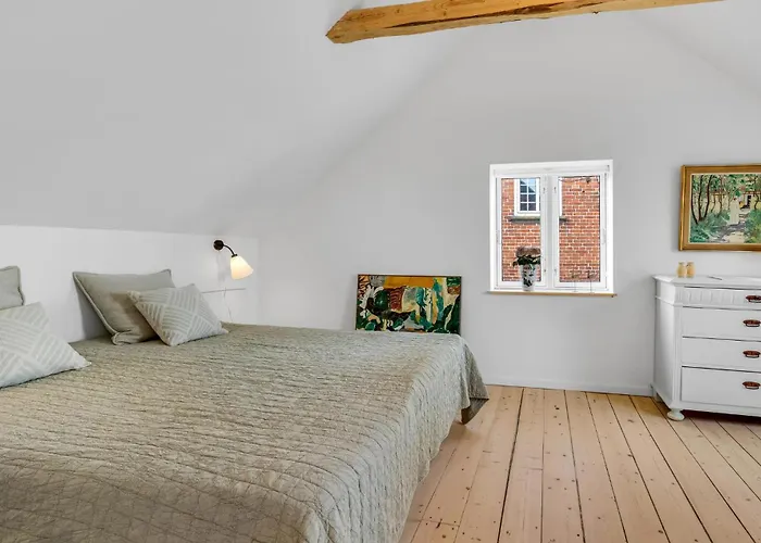 4 Bedroom Amazing In Aero Сasa de vacaciones Søby