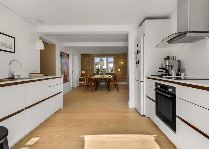 4 Bedroom Amazing In Aero Søby